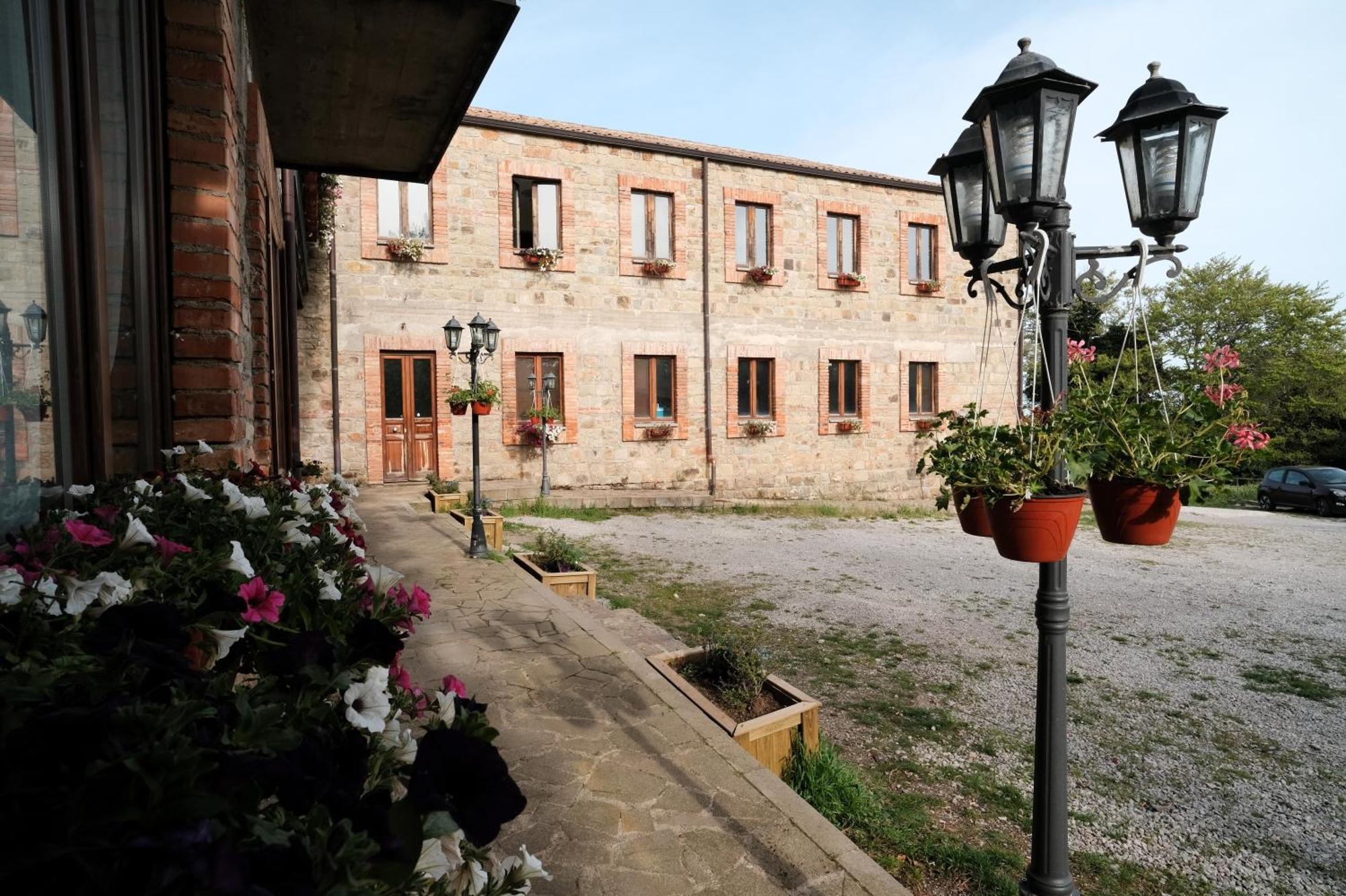 Nebris - Rifugio Del Parco Hotel San Fratello Bagian luar foto